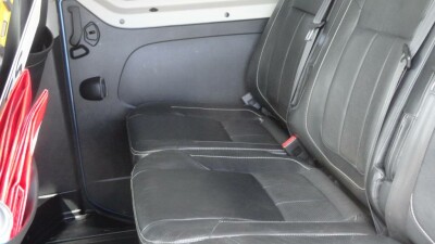 Opel-Vivaro-3